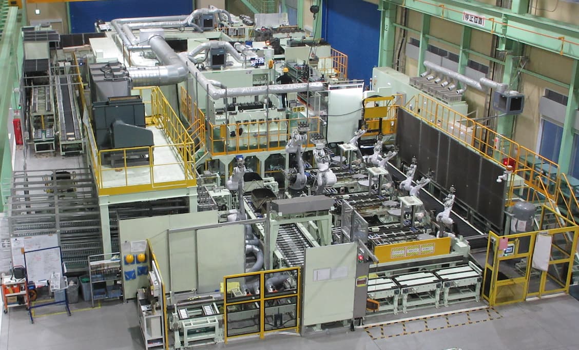 世界最大級の設備と一貫生産体制
